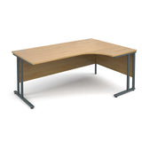 Maestro25 GL Right hand ergonomic desks