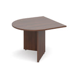 Arrow head leg design - Radial end extension tables