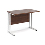 Maestro25 WH Straight desks 600mm deep