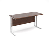 Maestro25 WH Straight desks 600mm deep
