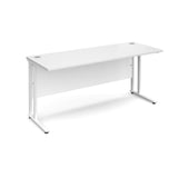 Maestro25 WH Straight desks 600mm deep