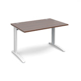 TR10 Straight desks