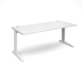 TR10 Straight desks