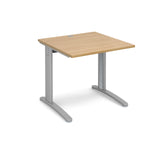 TR10 Straight desks